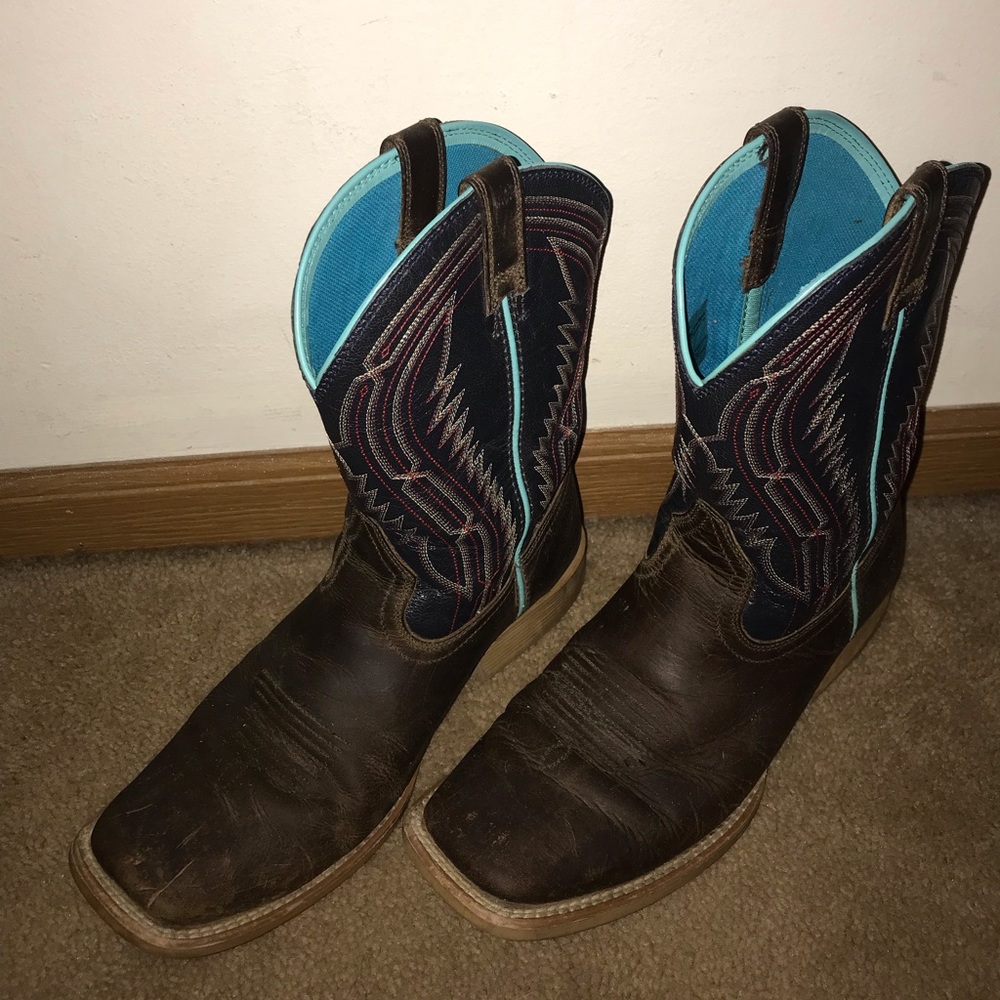 Cowboy boots - Picture 2 of 3